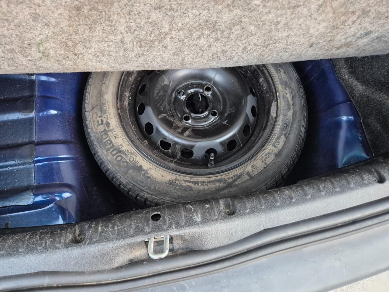 Renault Clio 1.4 cat 5 porte MTV neopatentati