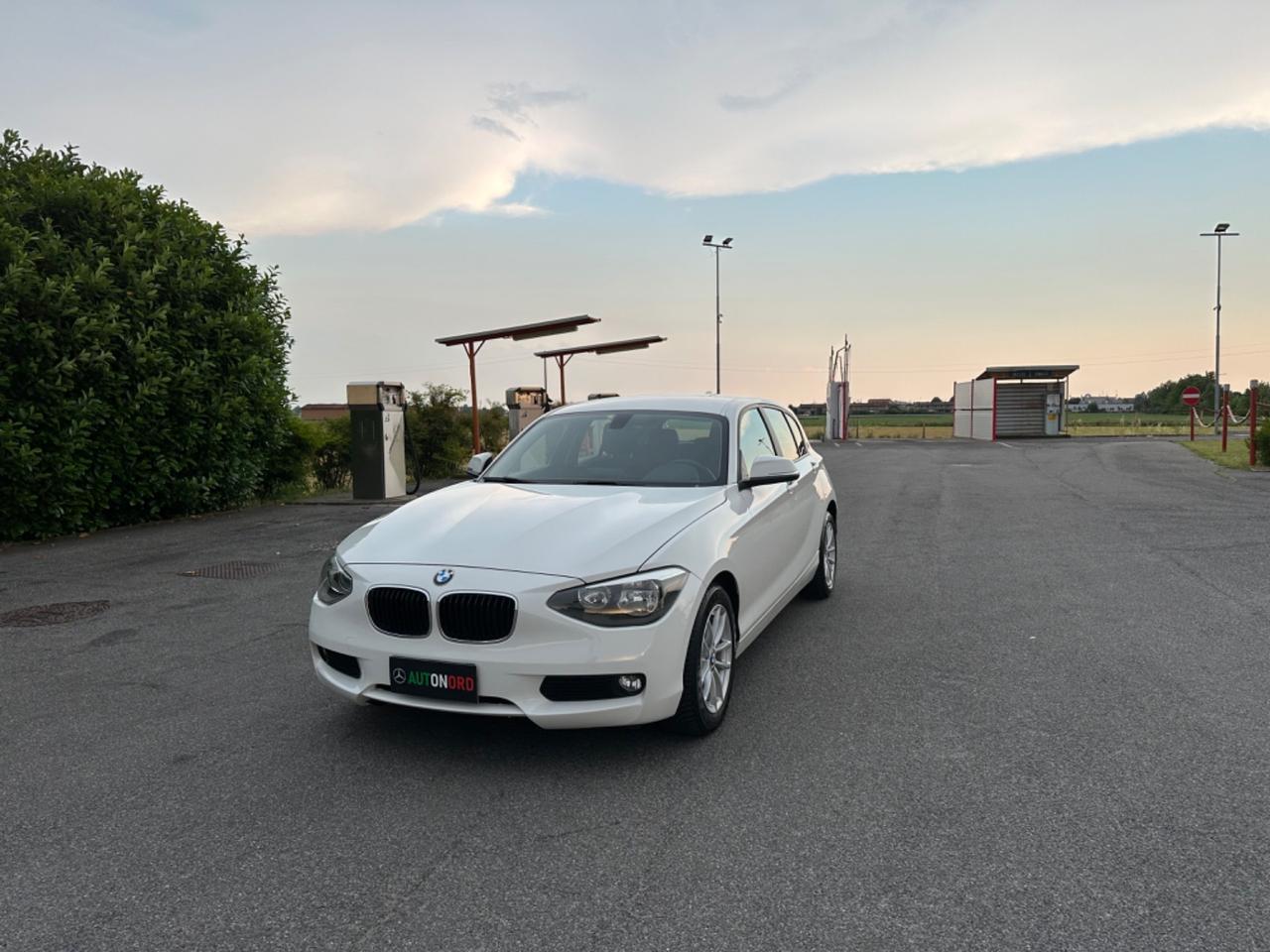 Bmw 118 118d 5p. Urban