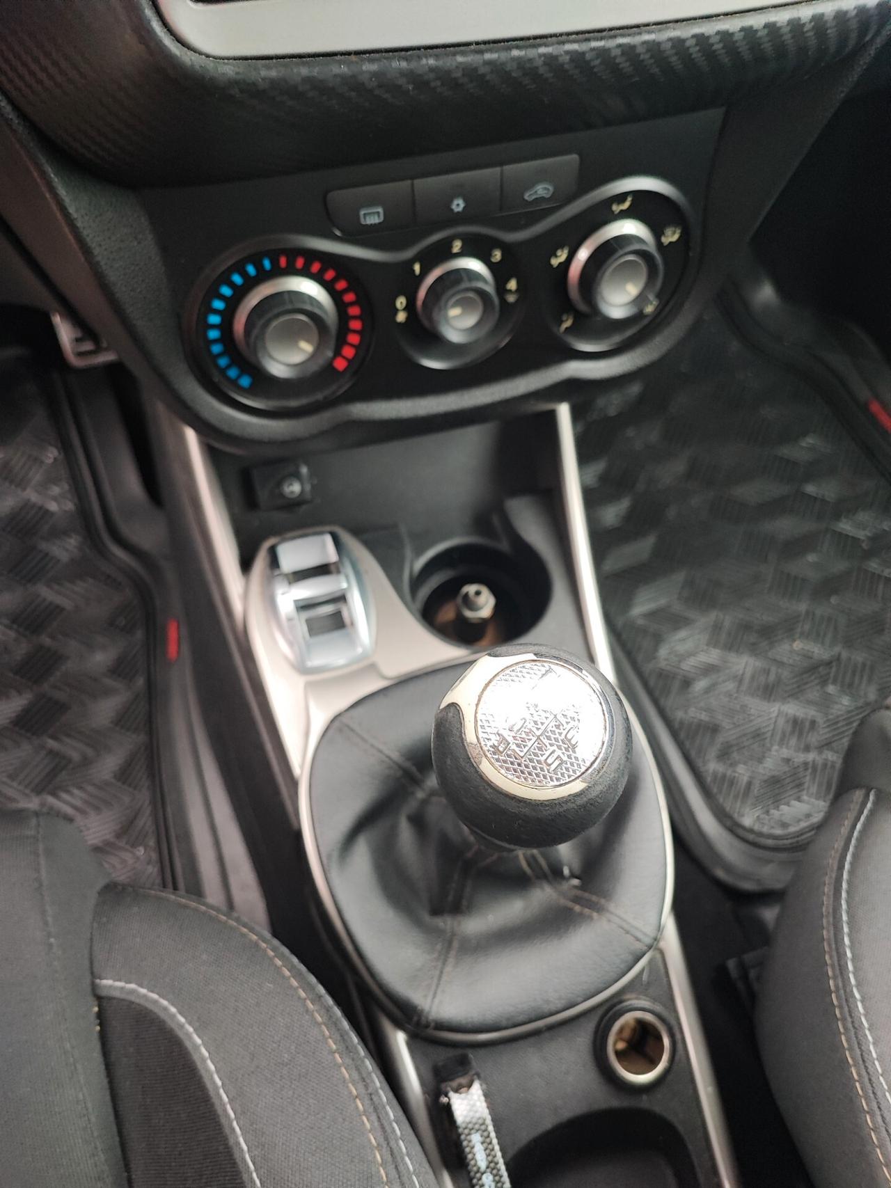 Alfa Romeo MiTo 1.4 105 CV M.air S&S Distinctive