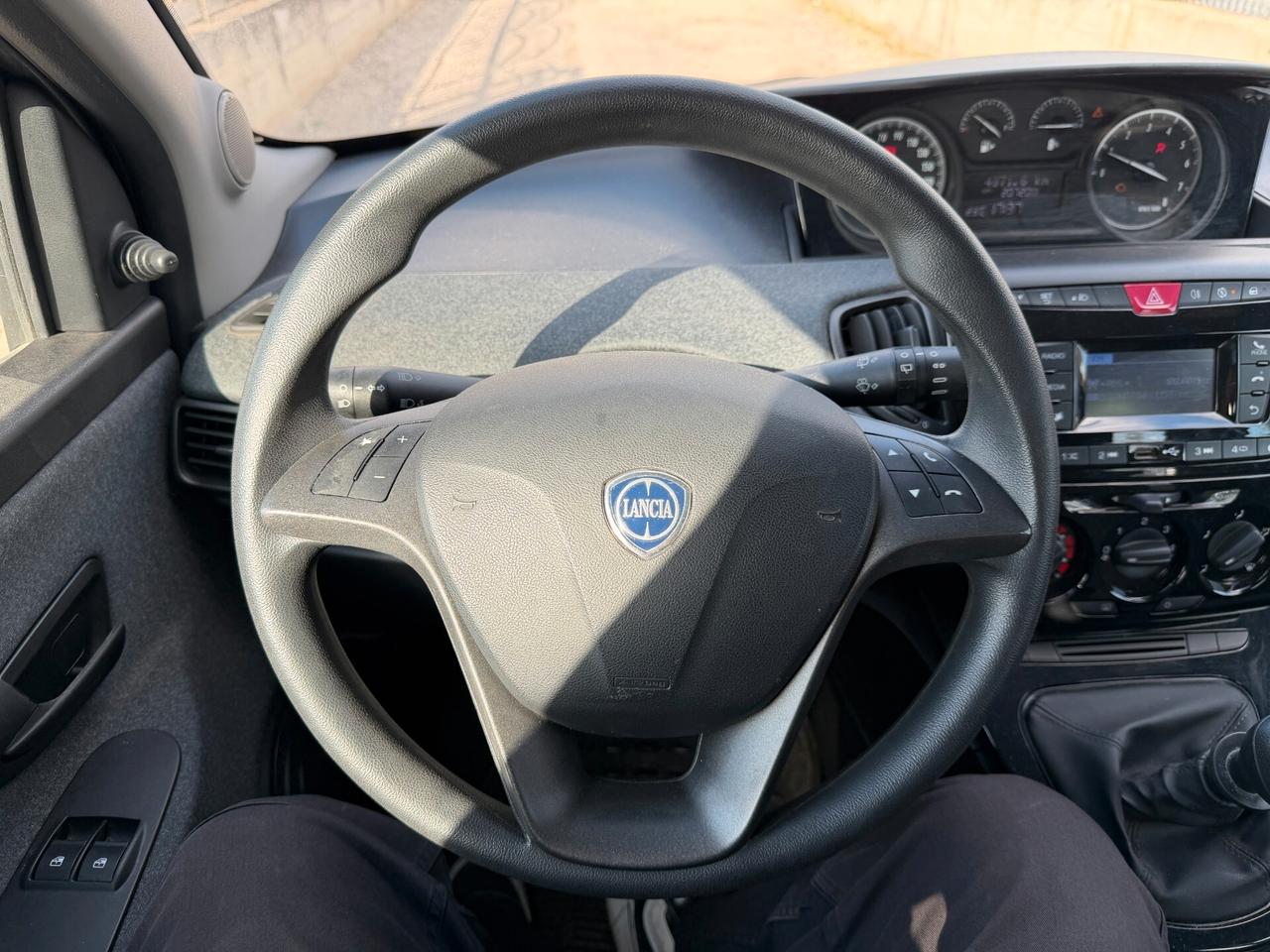LANCIA YPSILON 2022 1.0 HYBRID 62 CV *POCO DANNO