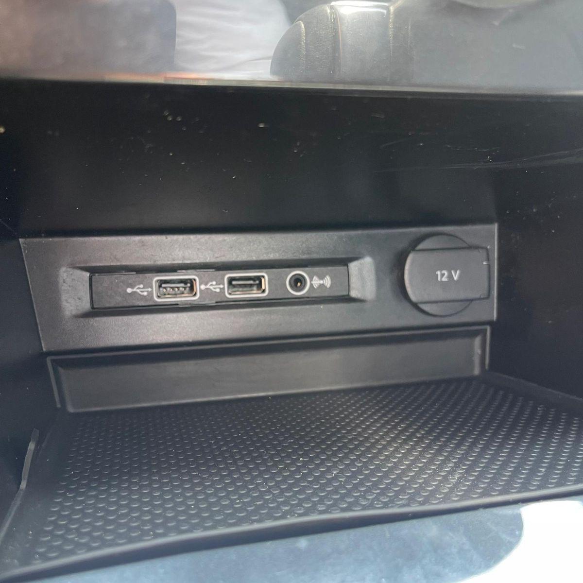VOLKSWAGEN - Tiguan - 2.0 TDI 150CV SCR DSG R-Line