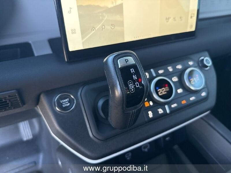 Land Rover Defender VII 2020 110 Diesel 110 3.0d i6 mhev SE awd 200cv auto
