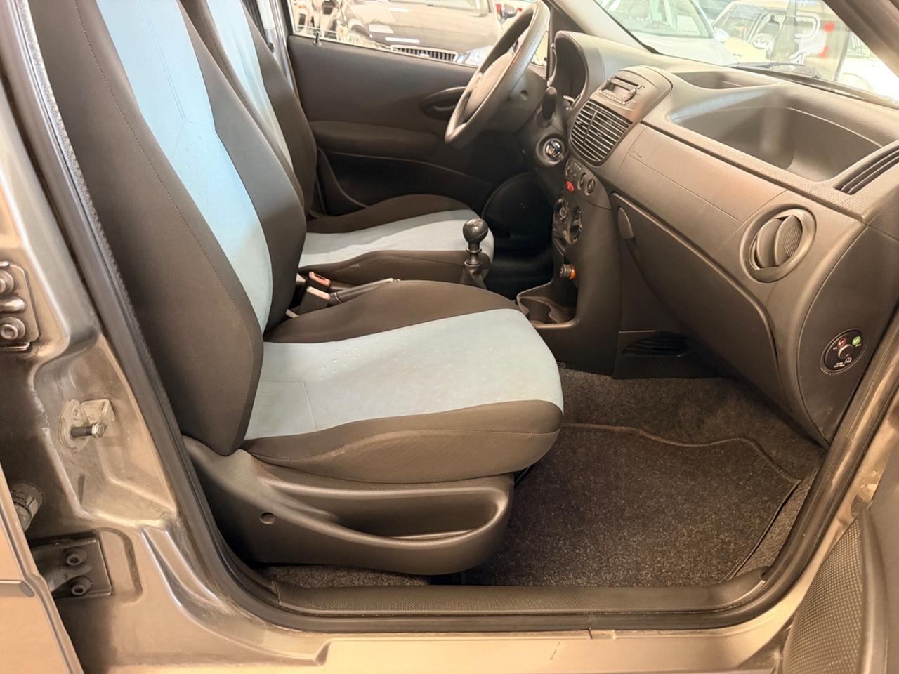 Fiat Punto 1.2 5 porte Active Natural Power