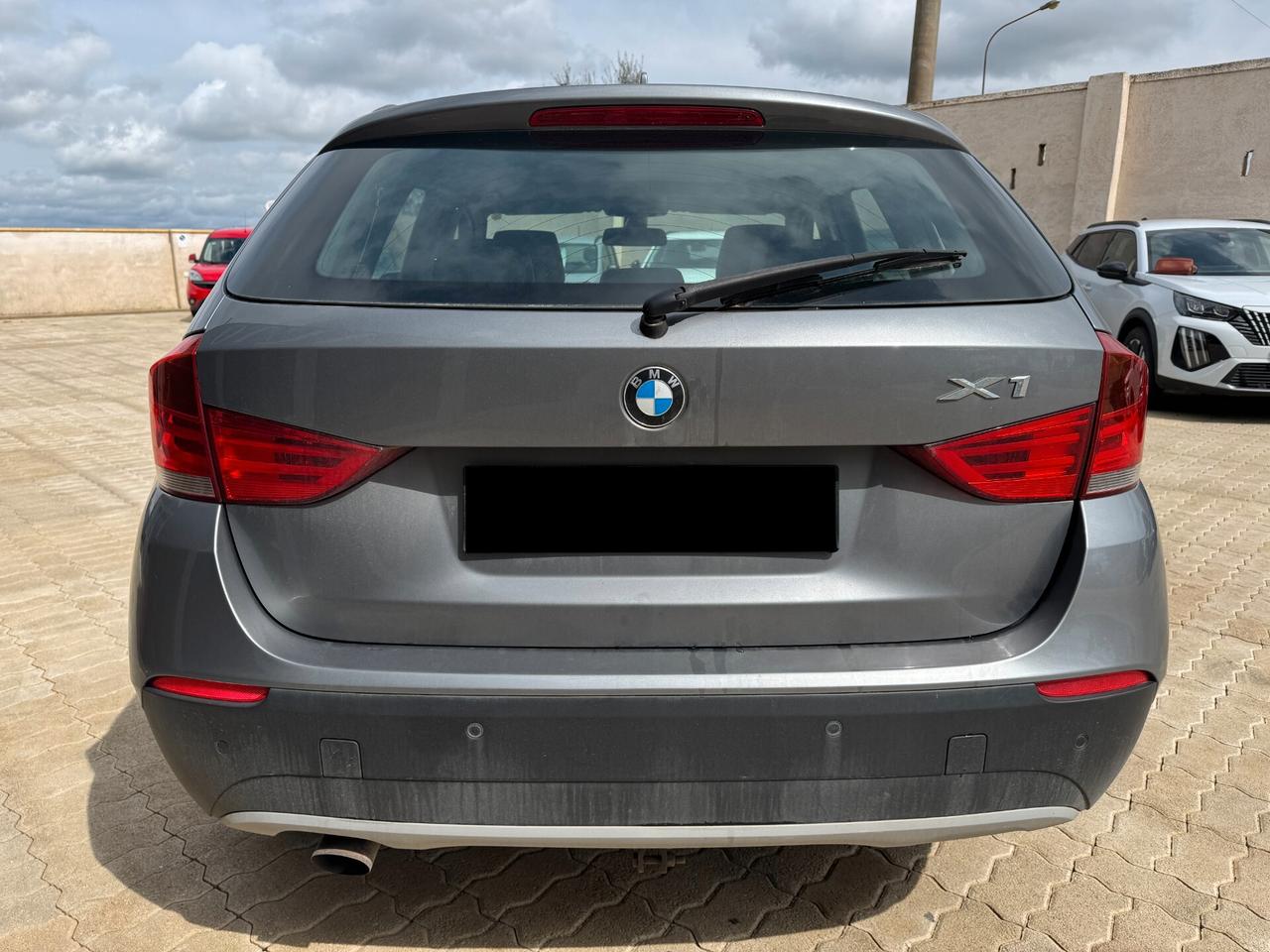 BMW X1 XDRIVE 20D FUTURA 2011