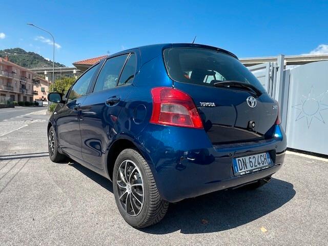 Toyota Yaris 1.3 5 porte Sol