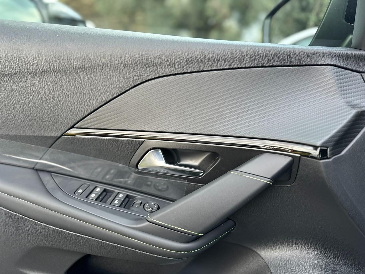 PEUGEOT 208 II 2023 - 208 1.2 hybrid GT 110cv e-dcs 6