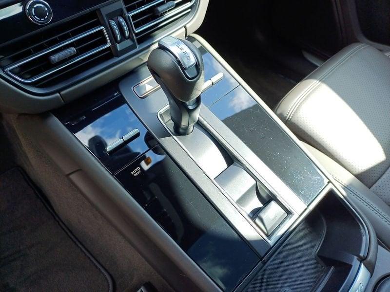 Porsche Macan 2.0 265cv pdk