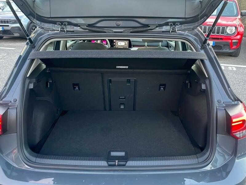 Volkswagen Golf VIII 2020 1.0 etsi evo Life 110cv dsg