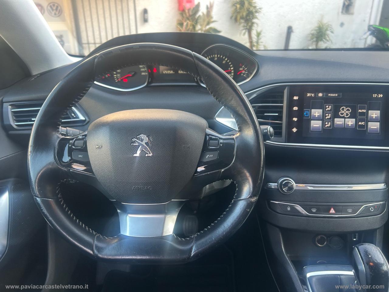 PEUGEOT 308 1.6 HDi 110 CV 5p. Féline
