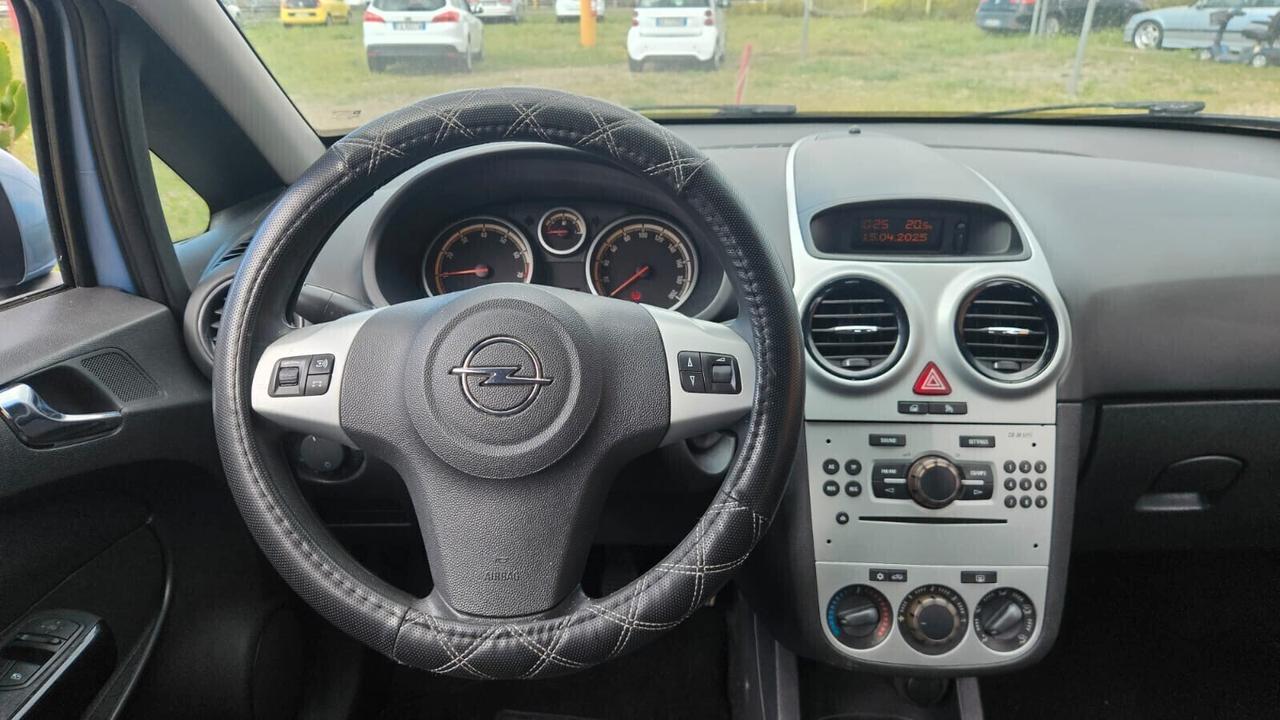 Opel Corsa 1.2 3 porte Sport