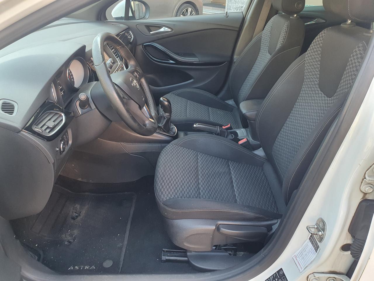 Opel Astra 1.6 CDTi Berlina 110CV Euro6