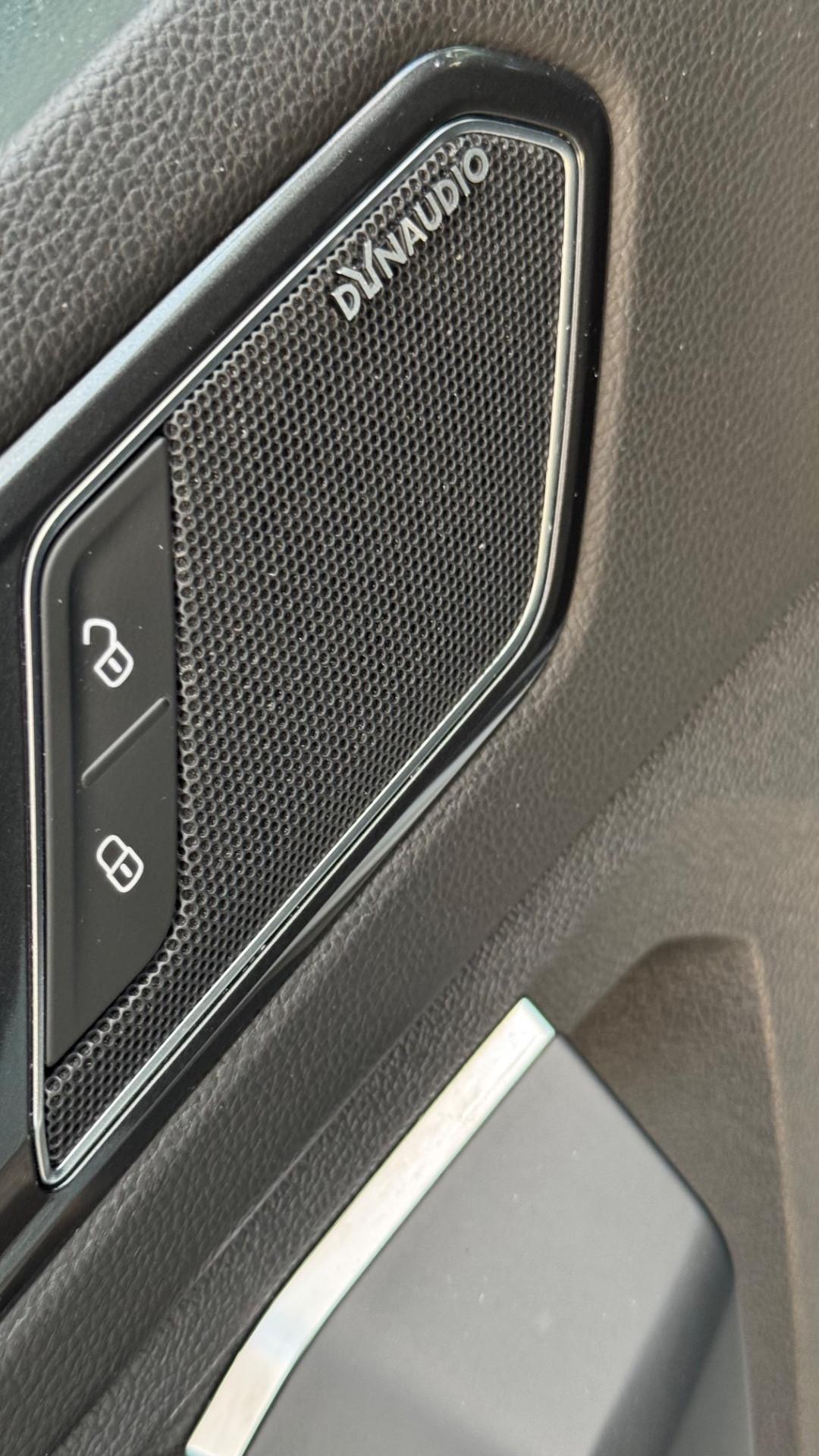 Volkswagen Tiguan 2.0 BiTDI 240cv DSG R-Line 4Motion