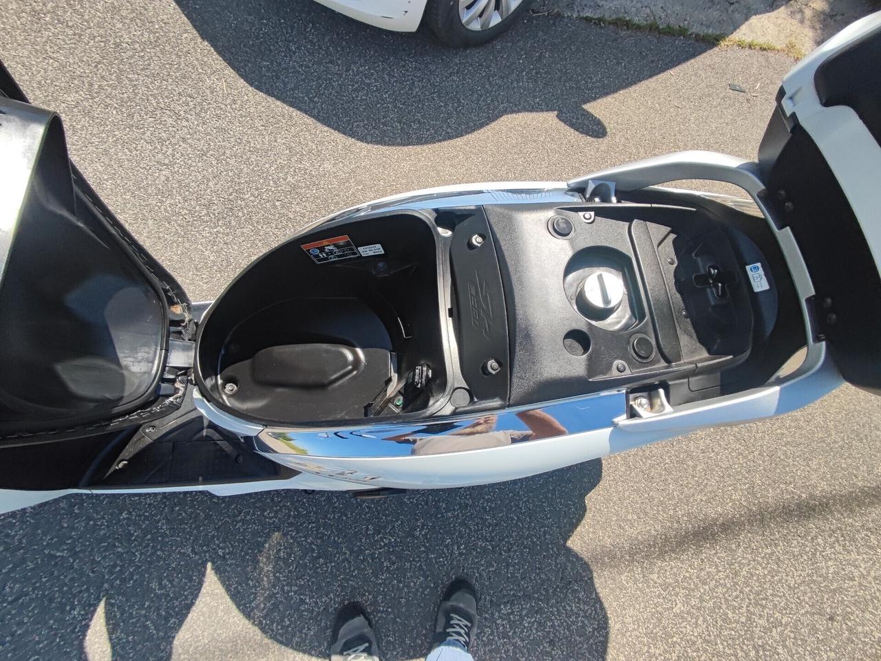 Honda SH 300 i