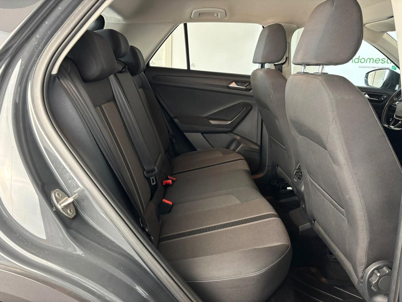 Volkswagen T-Roc 1.6 TDI Business NAVIGATORE-APP CARPLAY