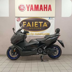 Yamaha T-Max 560 - 2025