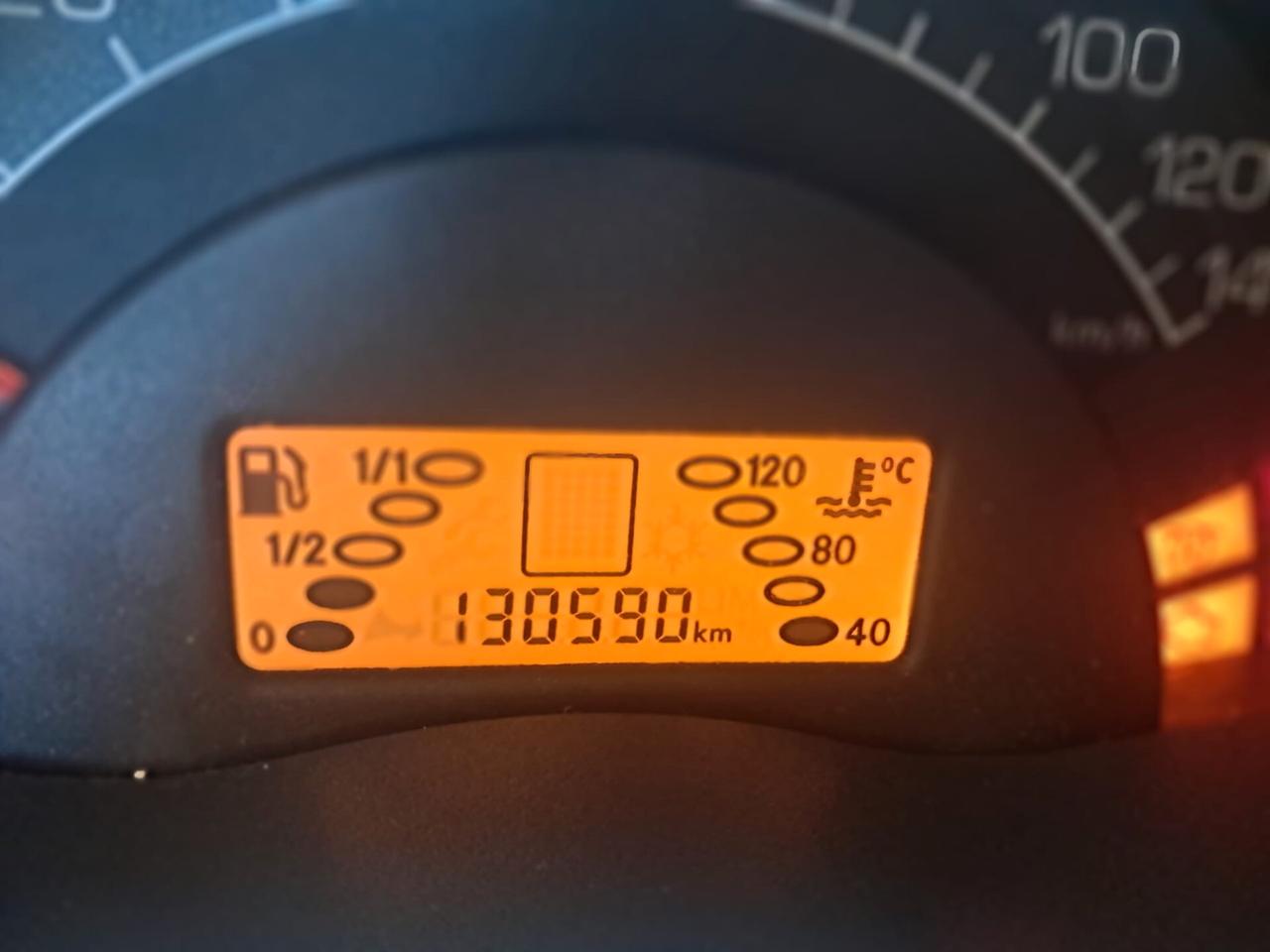 Smart ForTwo 700 CABRIO-NEOPATENTATI-Euro3790