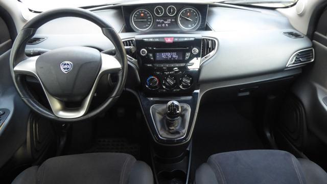 LANCIA Ypsilon 1.2 69 CV 5 porte Gold