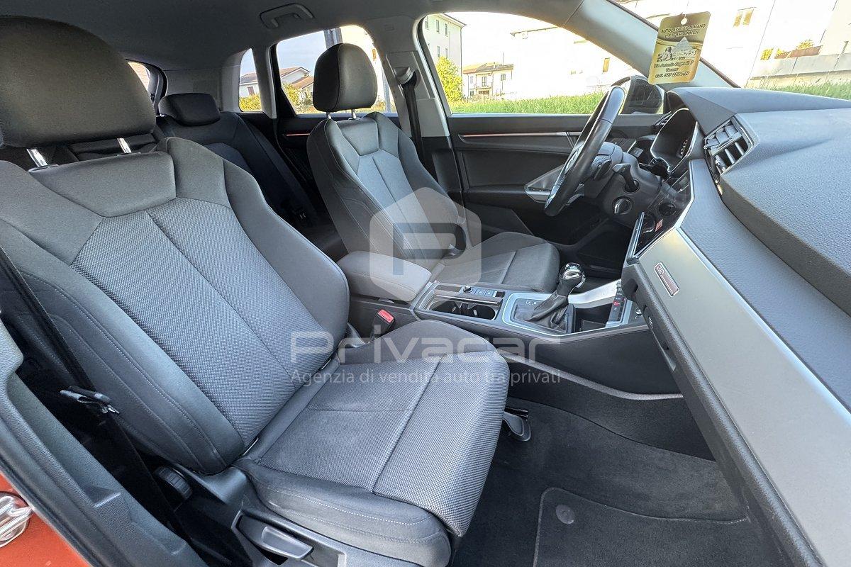 AUDI Q3 35 TDI S tronic Business Advanced