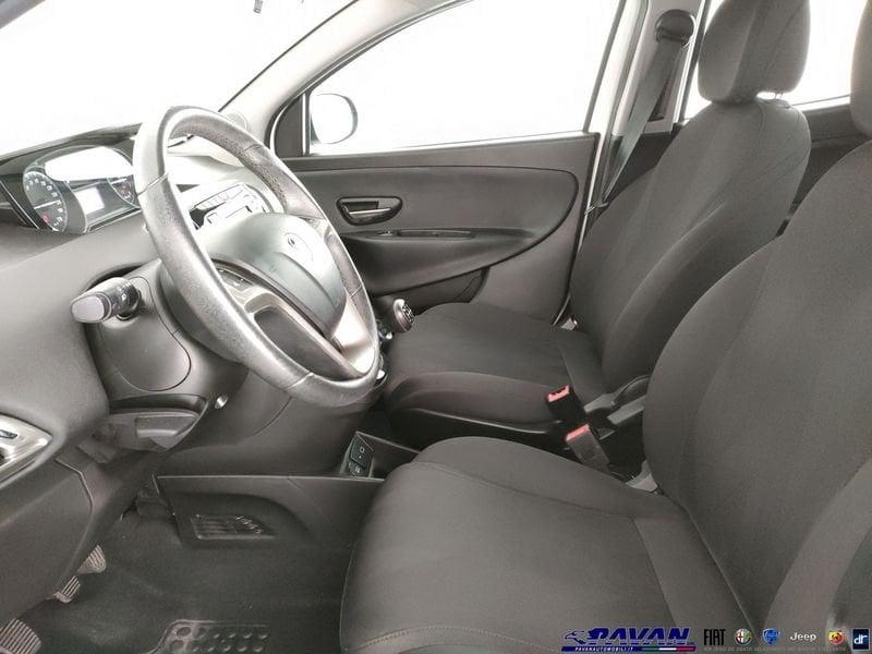 Lancia Ypsilon 1.0 FireFly 5 porte S&S Hybrid Ecochic Gold