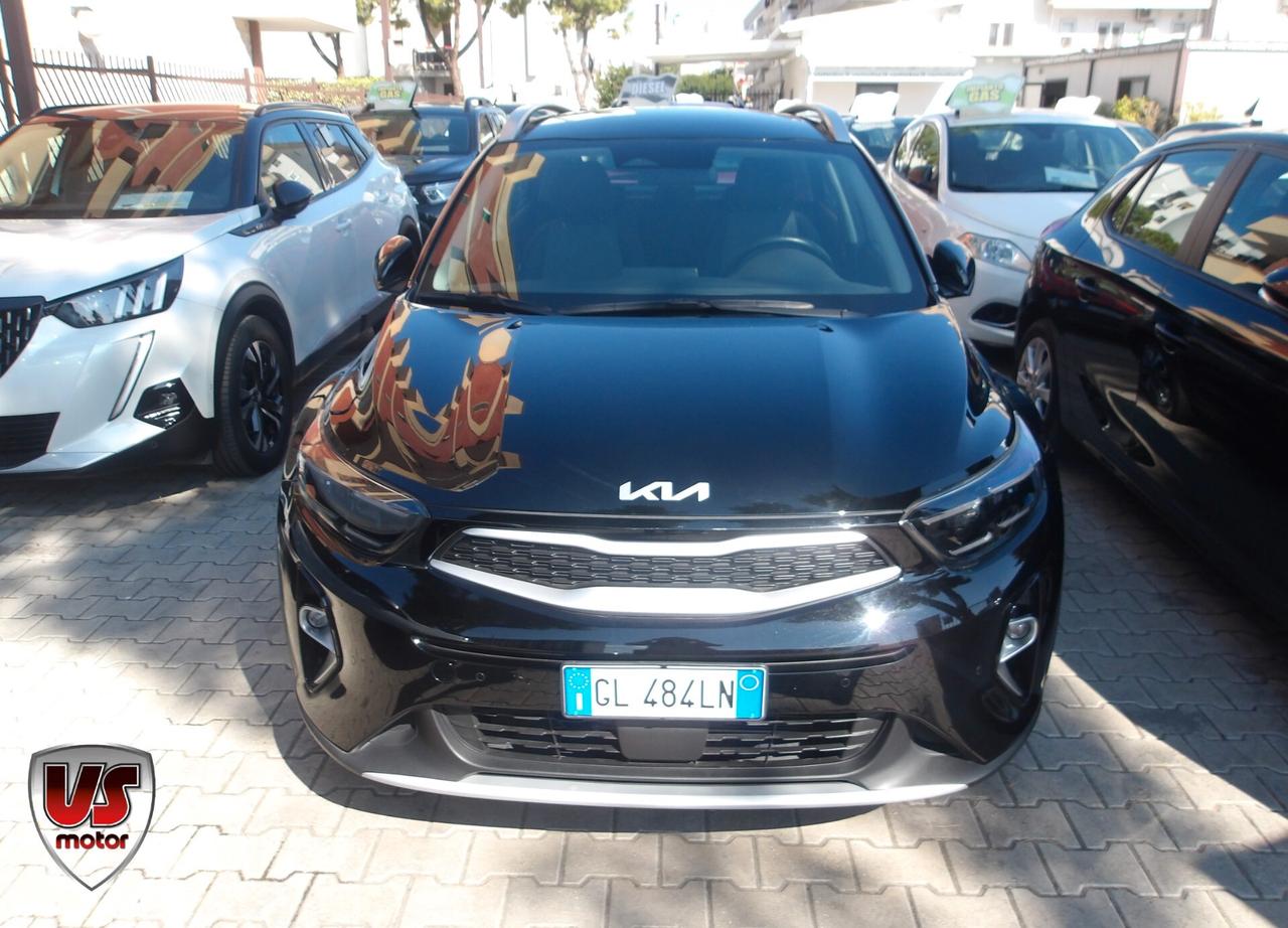 KIA STONIC 1.2 BENZ-KM 18.000-2022