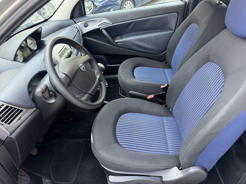 Lancia Ypsilon Ypsilon 1.2 8v Oro Plus IDONEA NEOPATENTATI
