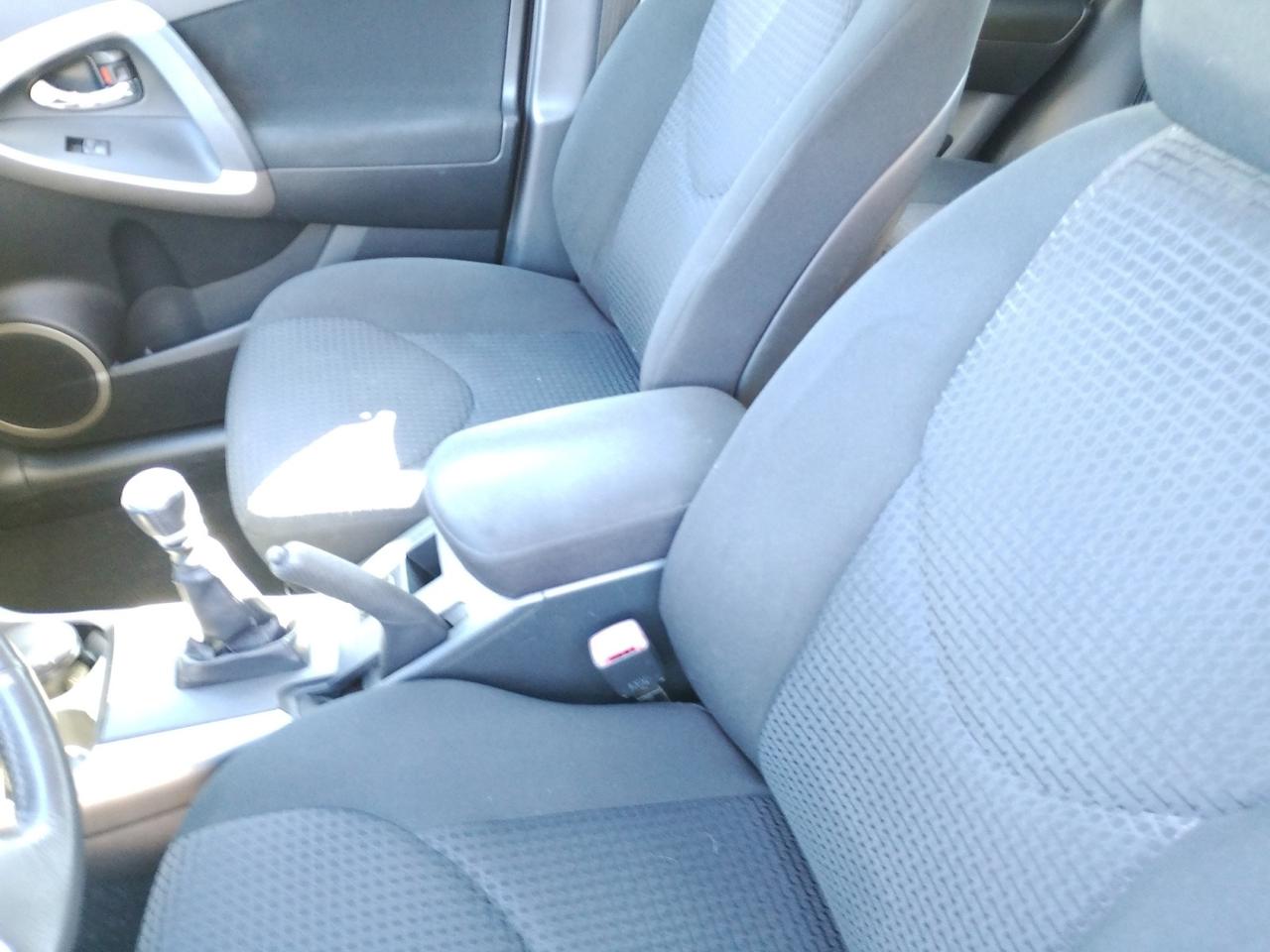 Toyota RAV4 5 Porte RAV4 2.2 d-4d Luxury 177cvR