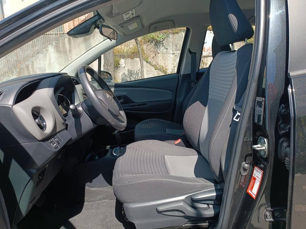 Toyota Yaris 1.5 Hybrid Business 73CV