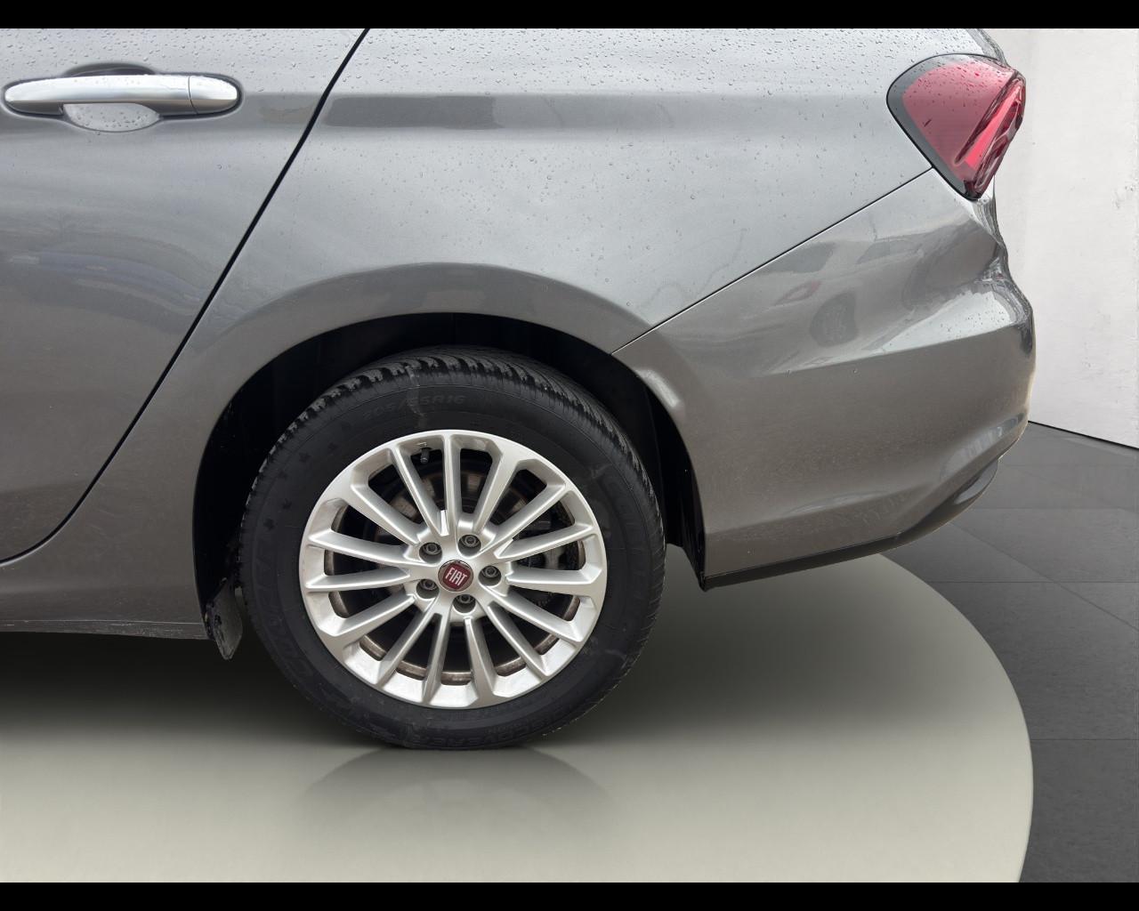 FIAT Tipo (2015-->) - Tipo 1.3 Mjt S&S SW Business