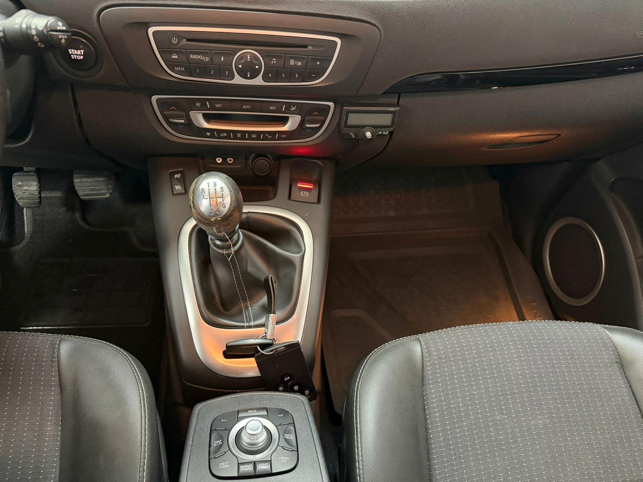 Renault Scénic 1.6 dCi 130CV Dynamique 7 POSTI