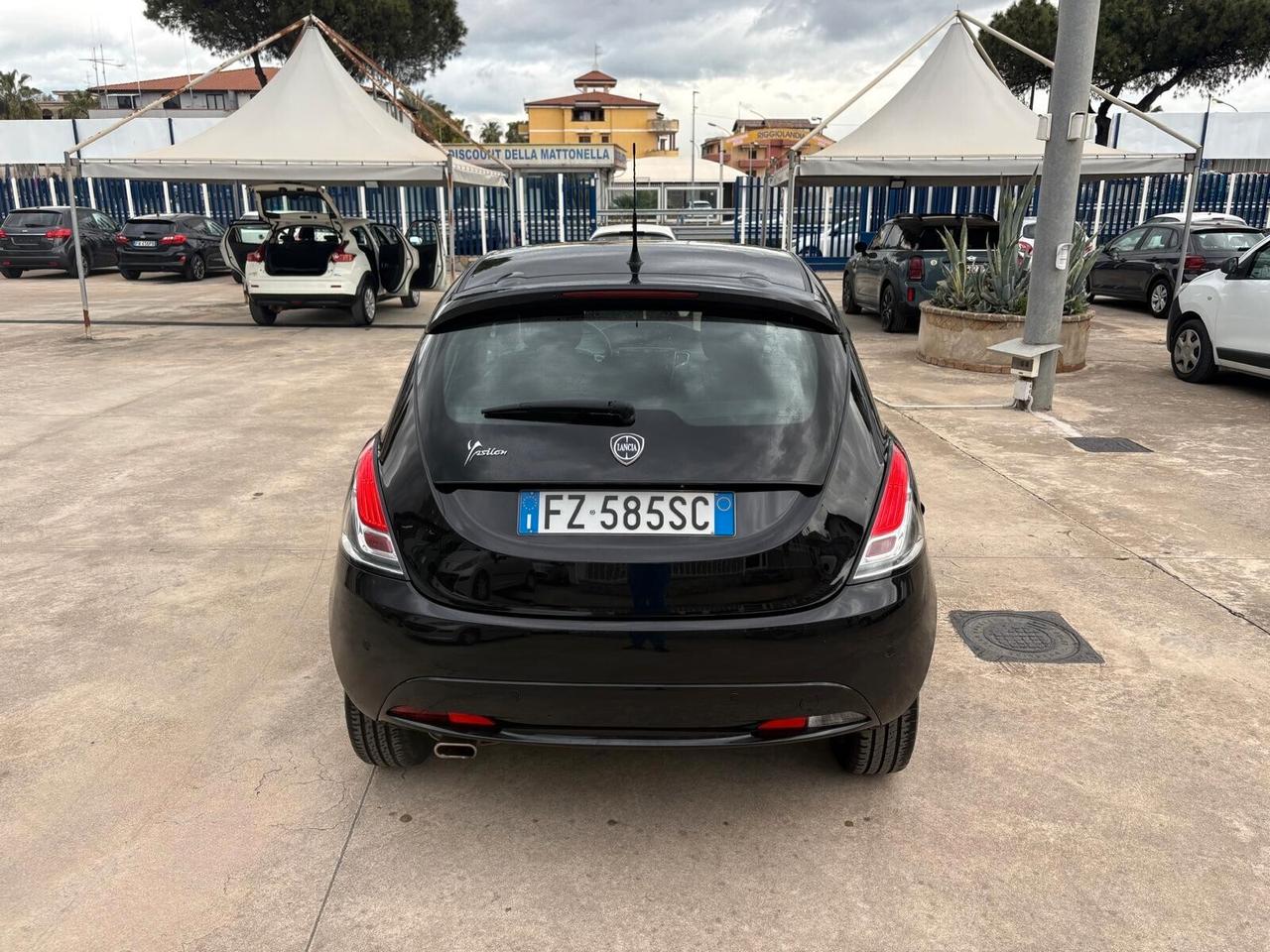Lancia Ypsilon 1.2 69 CV 5 porte GPL Ecochic Gold