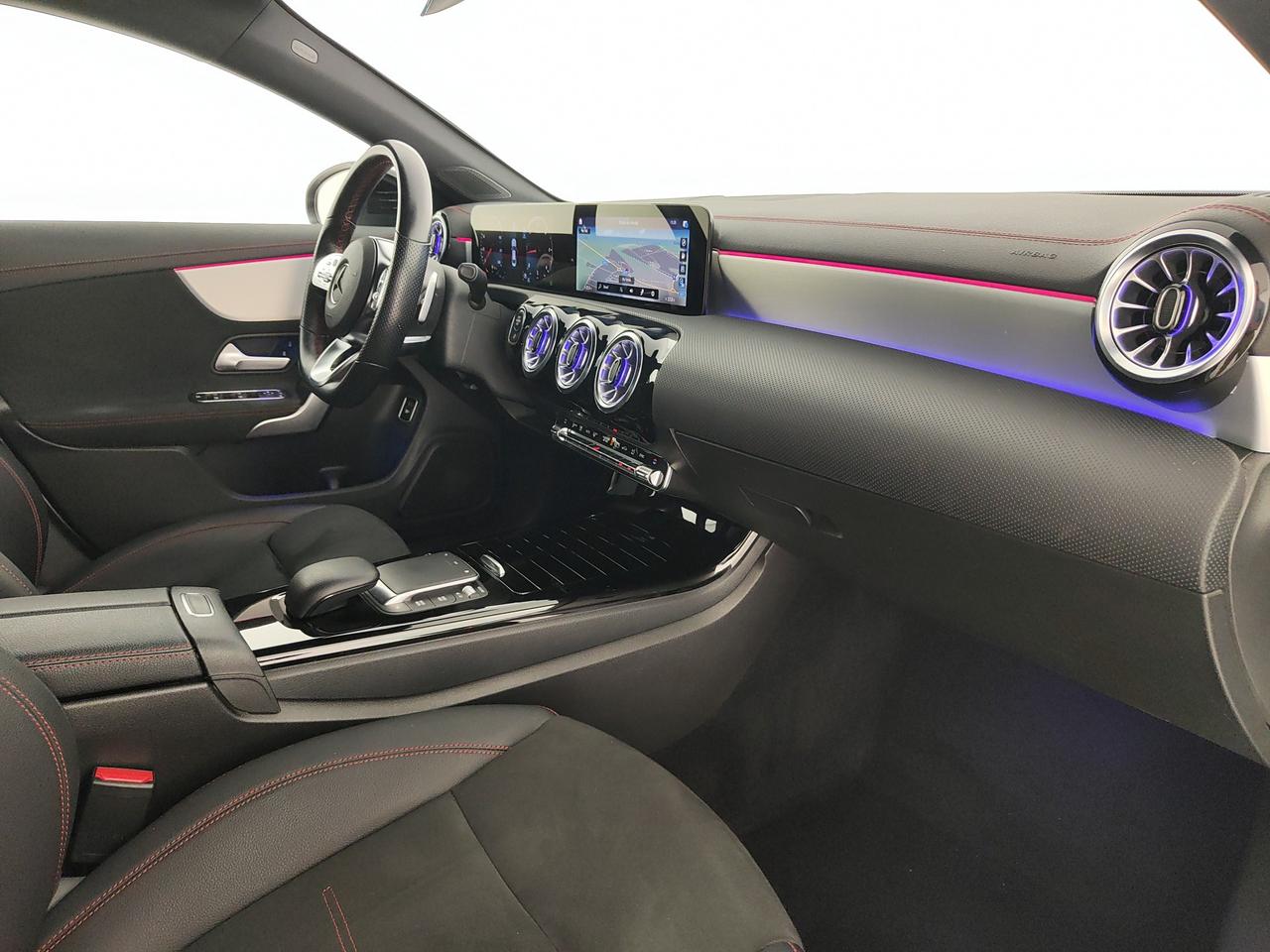 Mercedes-Benz CLA Coupe 200 d Premium auto