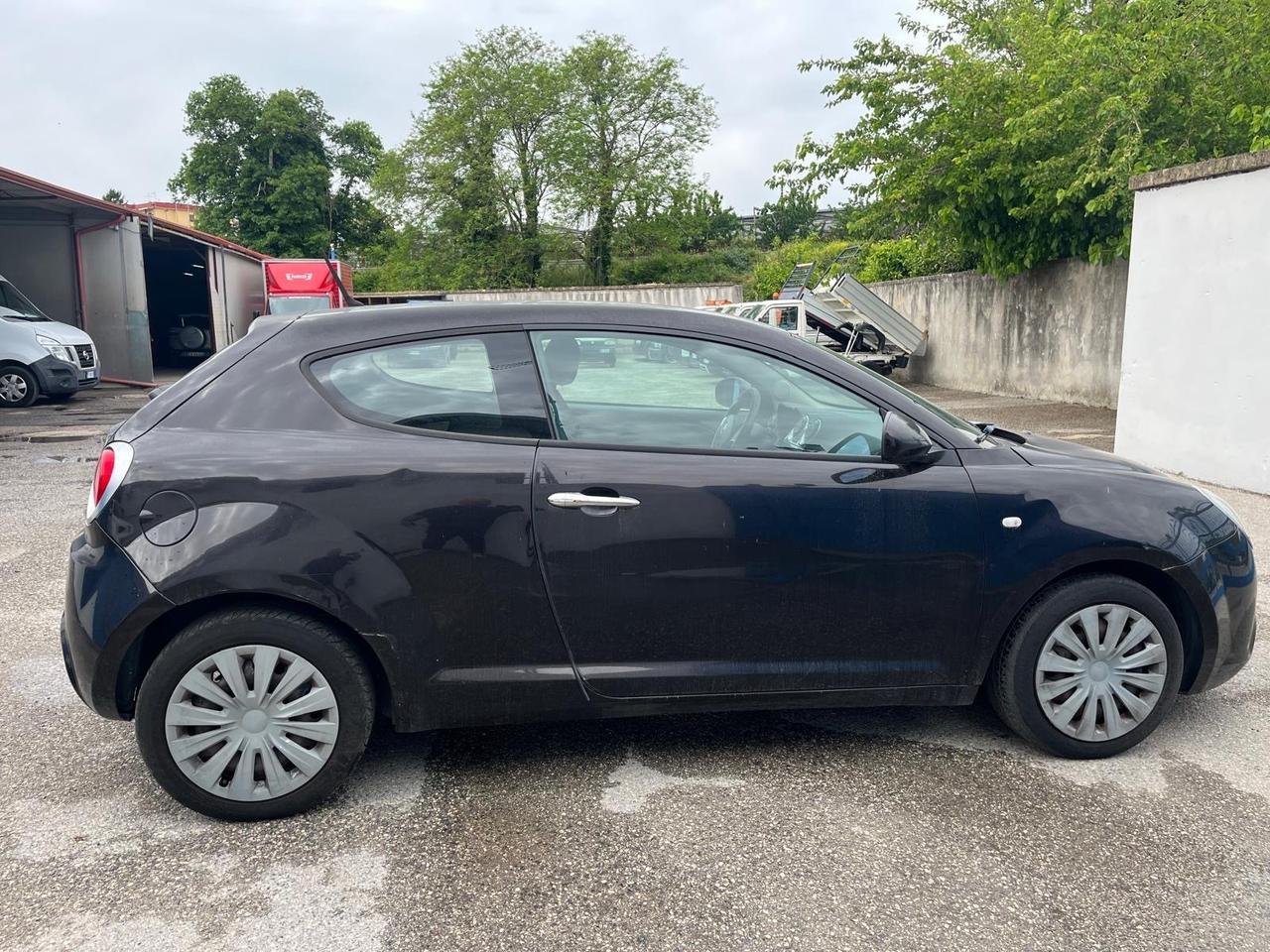 Alfa Romeo mito-1.4 benz-78cv-2009