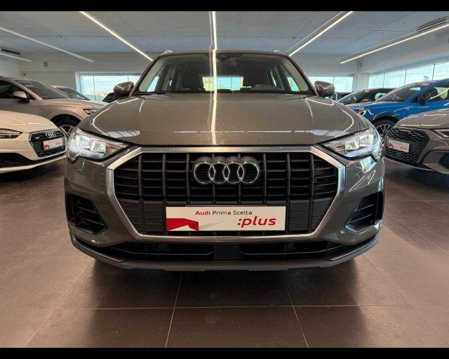 AUDI Q3 35 TDI S tronic Business