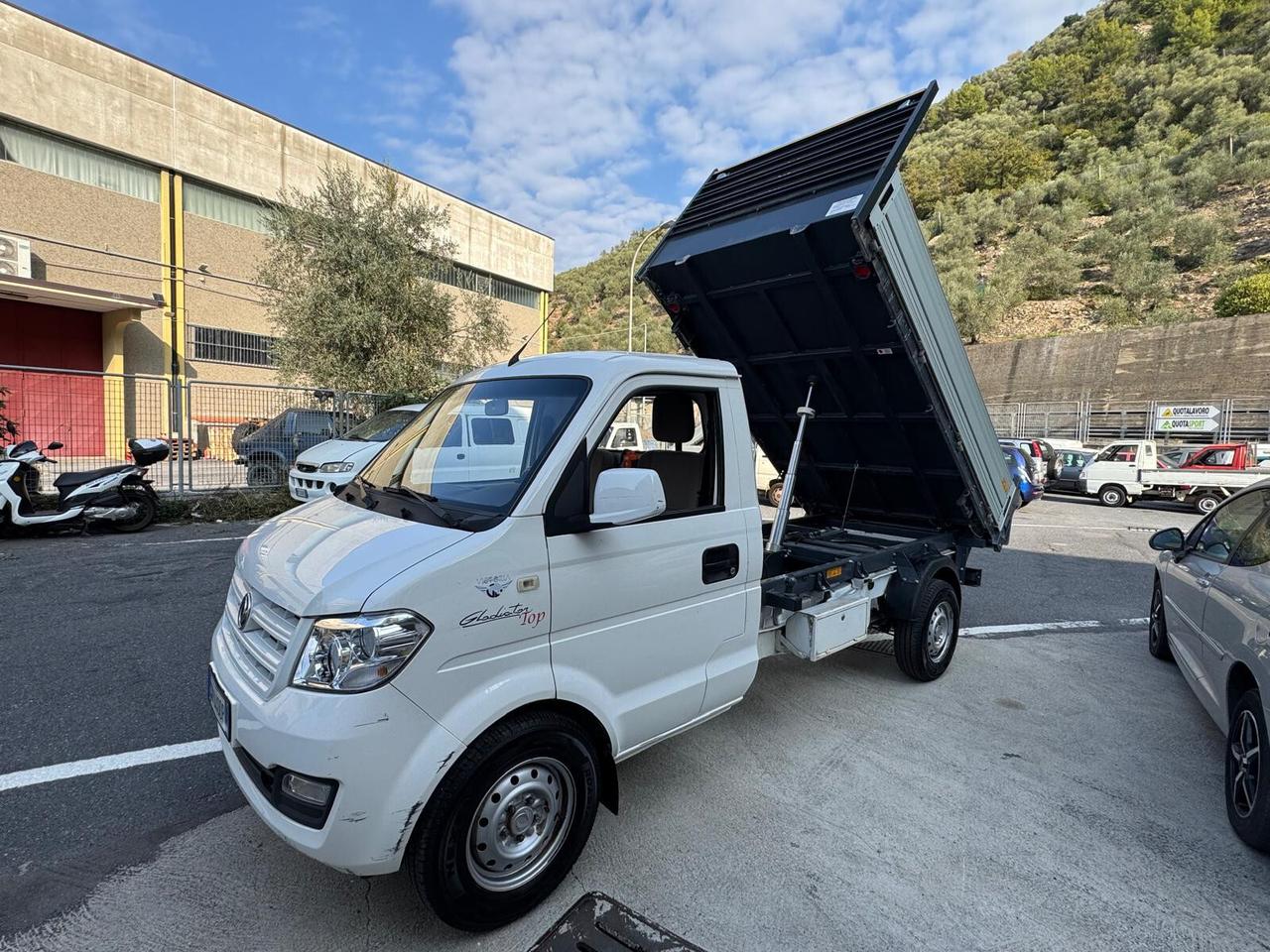 GIOTTI VICTORIA Gladiator Top 1.5 benzina 101cv RIBALTABILE TRILATERALE 2023 IVA