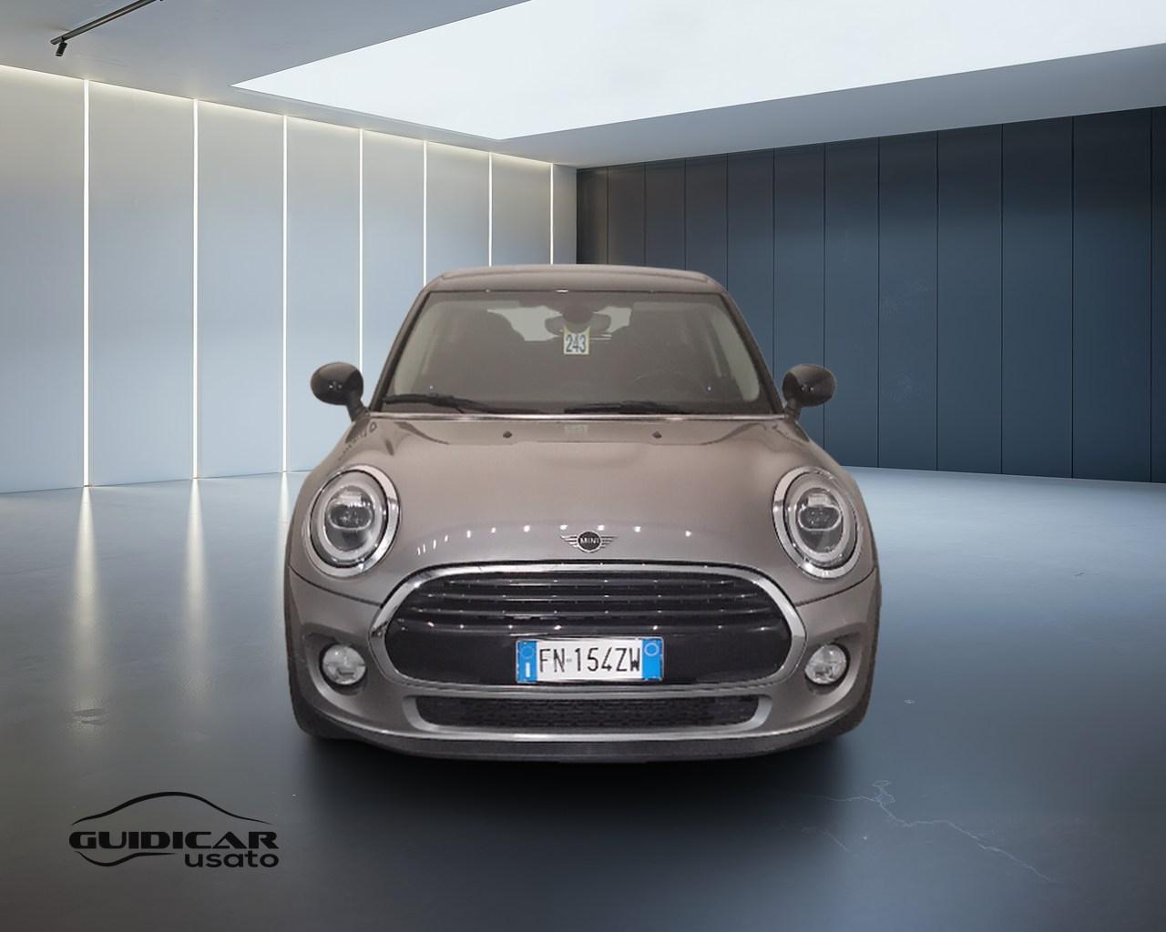 MINI Mini IV F55 2018 5p - Mini 5p 1.5 Cooper D Business XL