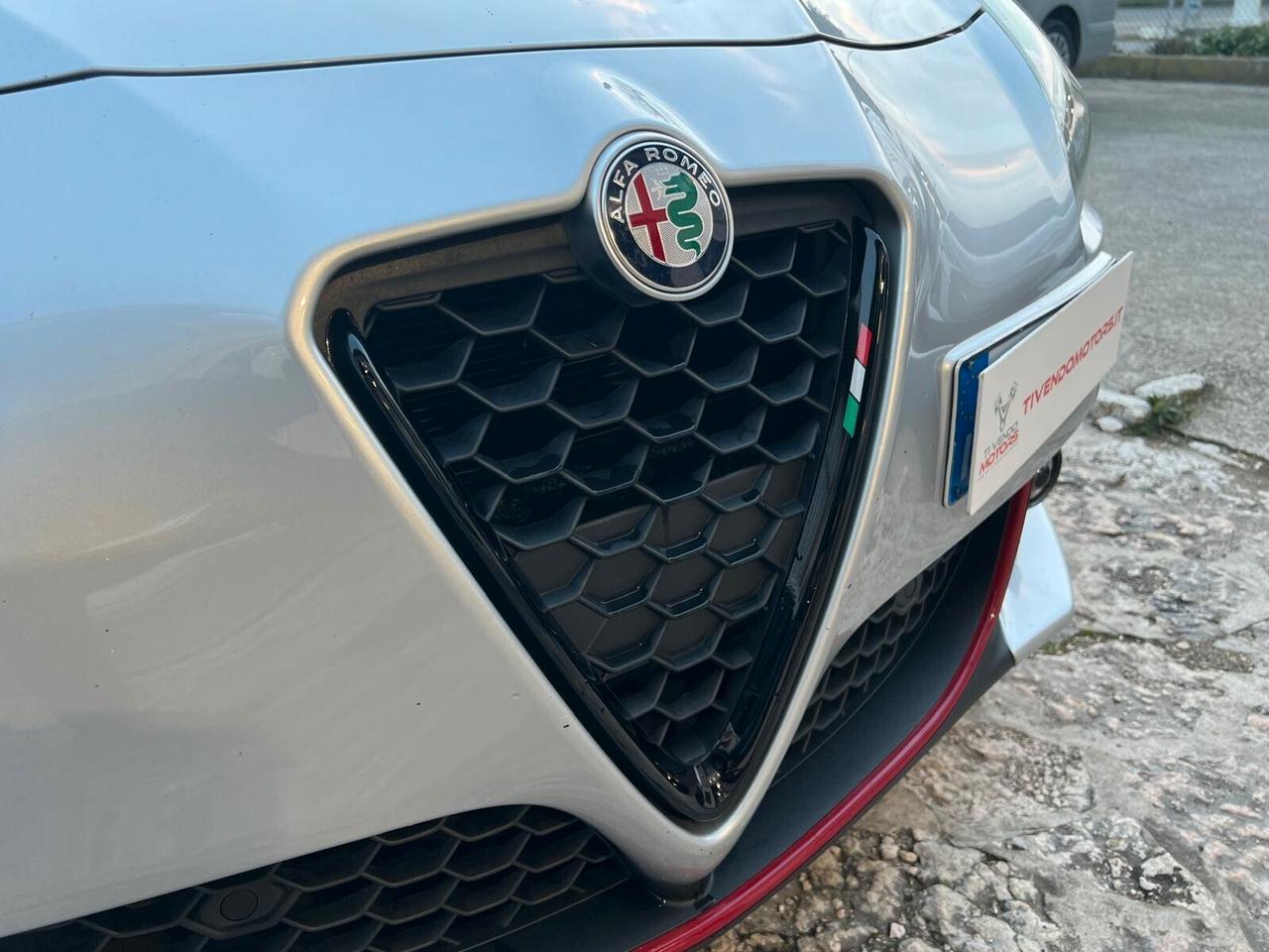 Alfa Romeo Giulietta 1.6 JTDm TCT 120 CV Super Pack sportivo Veloce