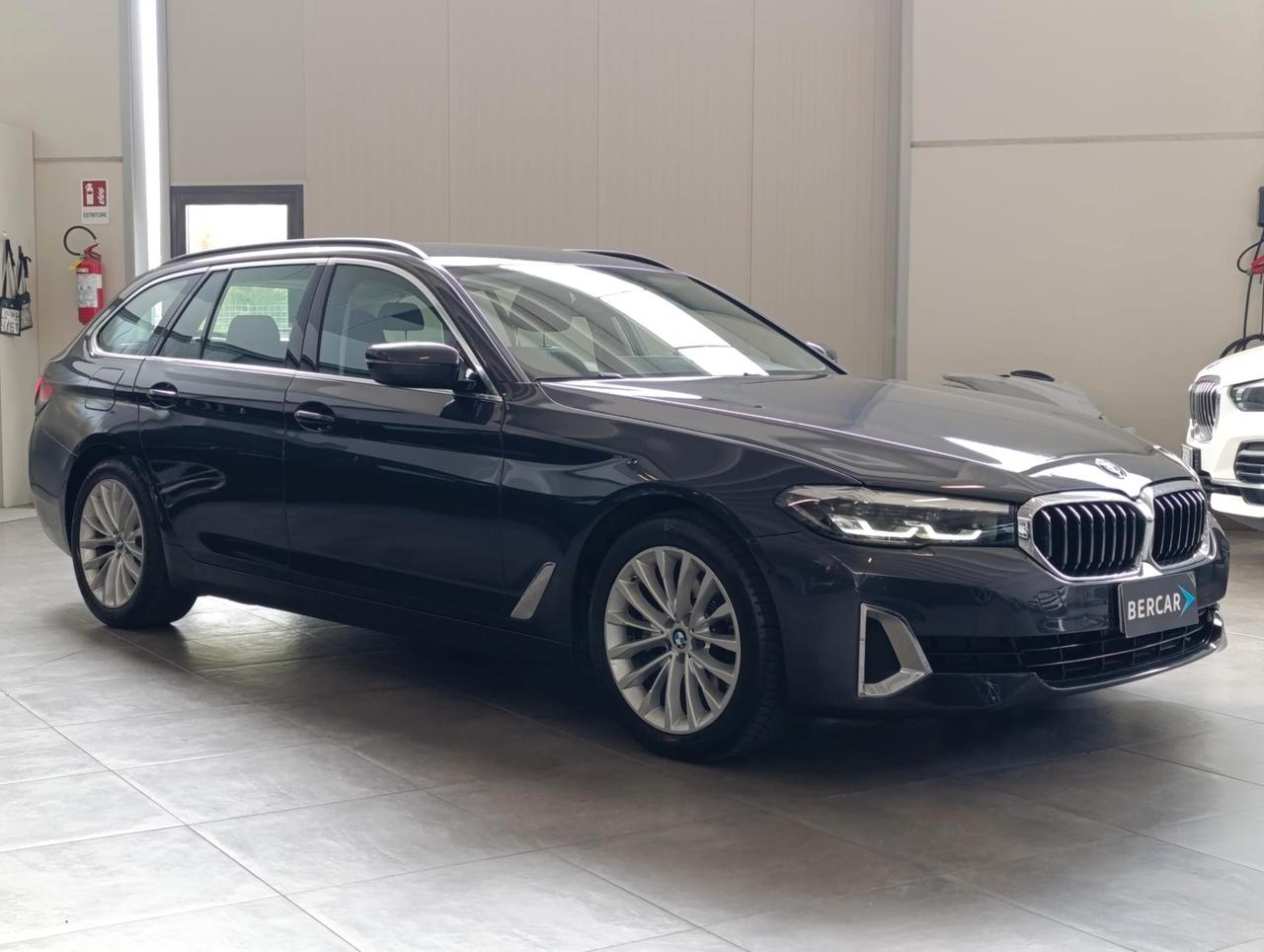 BMW 520 d Touring mhev 48V Luxury auto