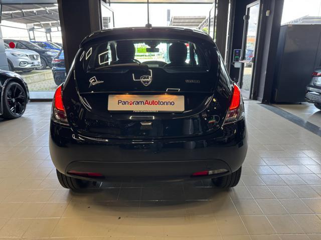 LANCIA Ypsilon 1.0 FireFly 5 porte S&S Hybrid Gold