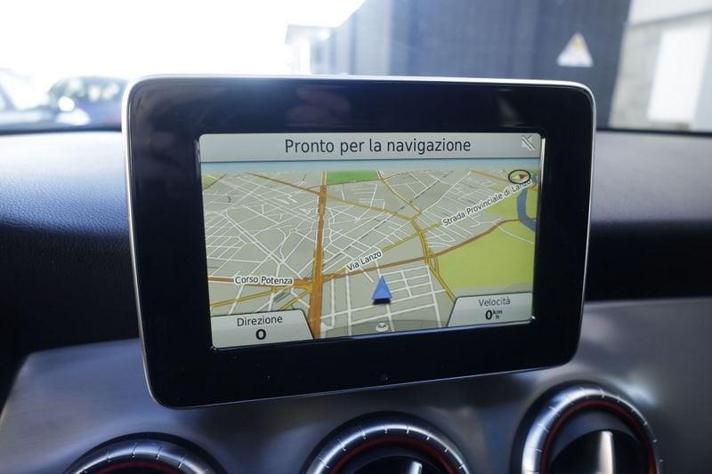 Mercedes-Benz CLA Mercedes-Benz CLA 220 d Automatic Premium CDI 130KW ANNO 2015