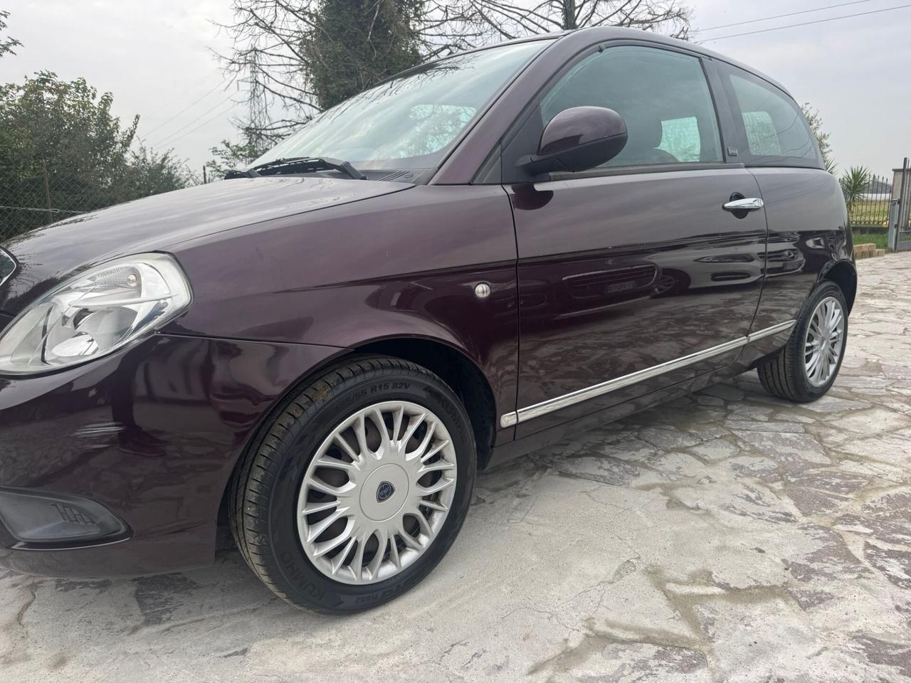 Lancia Ypsilon 1.3 MJT 75 CV Elle