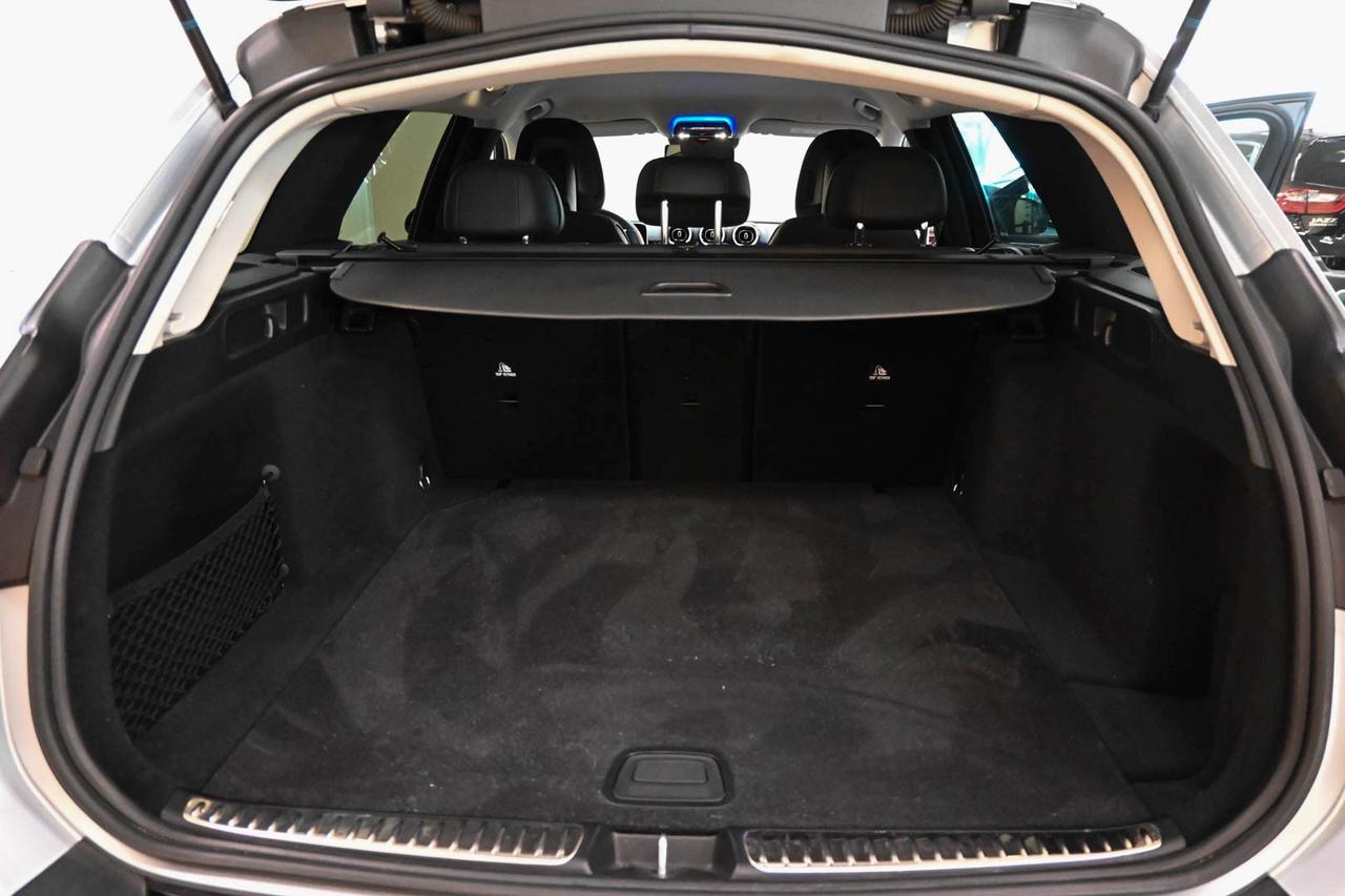 MERCEDES Classe C (W/S206) C 220 d Mild hybri...