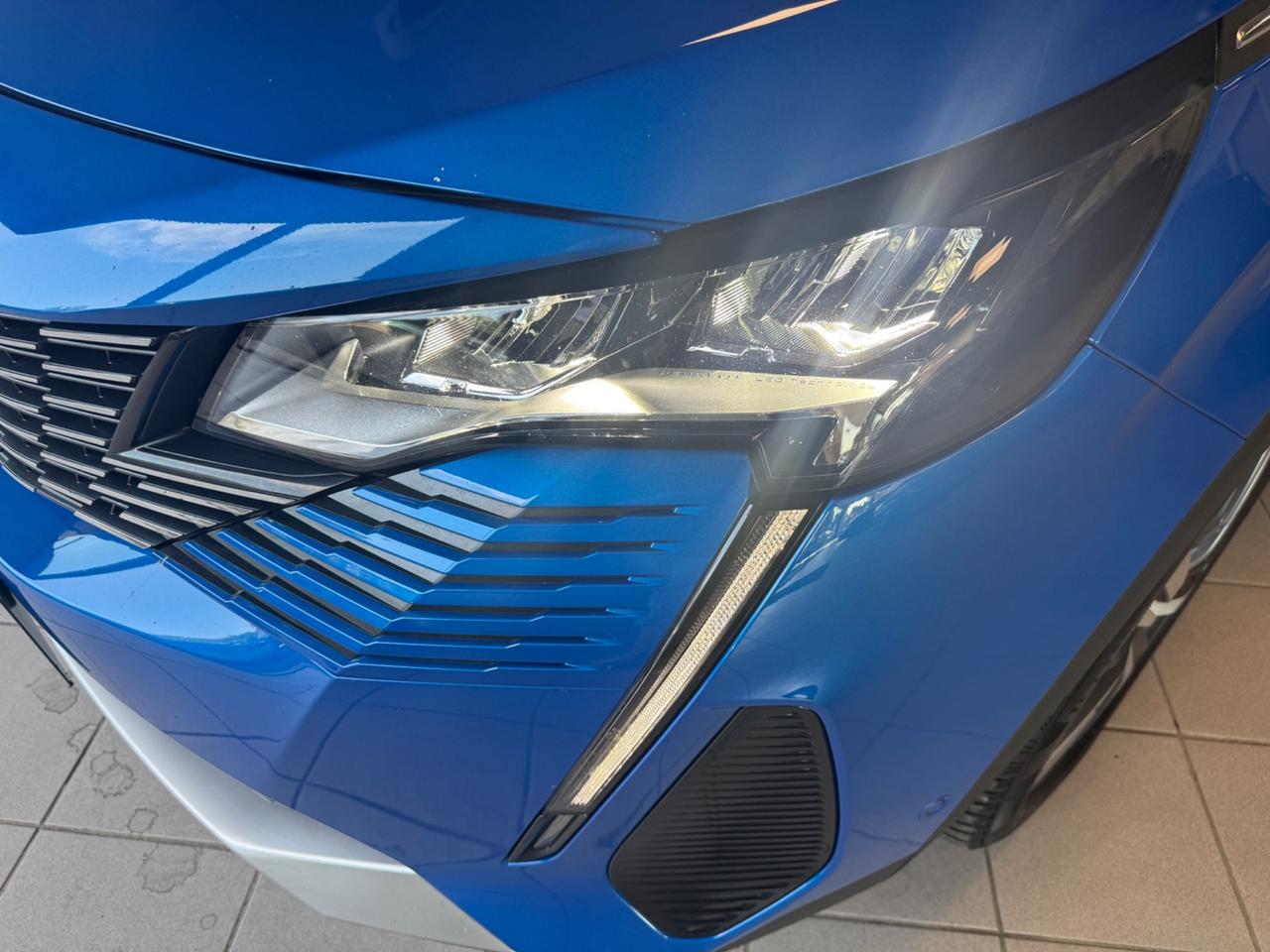 Peugeot 3008 BlueHDi 130 S&S EAT8 Allure