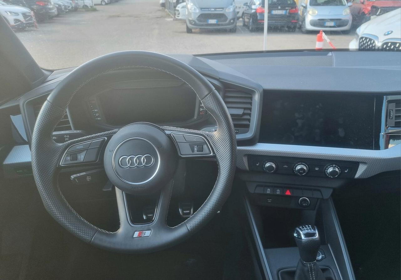 Audi A1 citycarver 35 TFSI