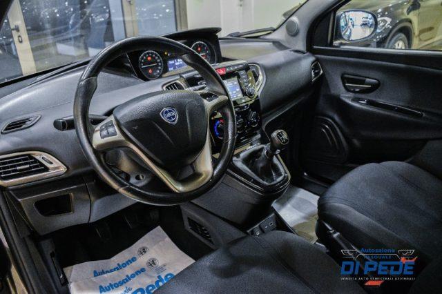 LANCIA Ypsilon 1.2 69 CV 5 porte Gold