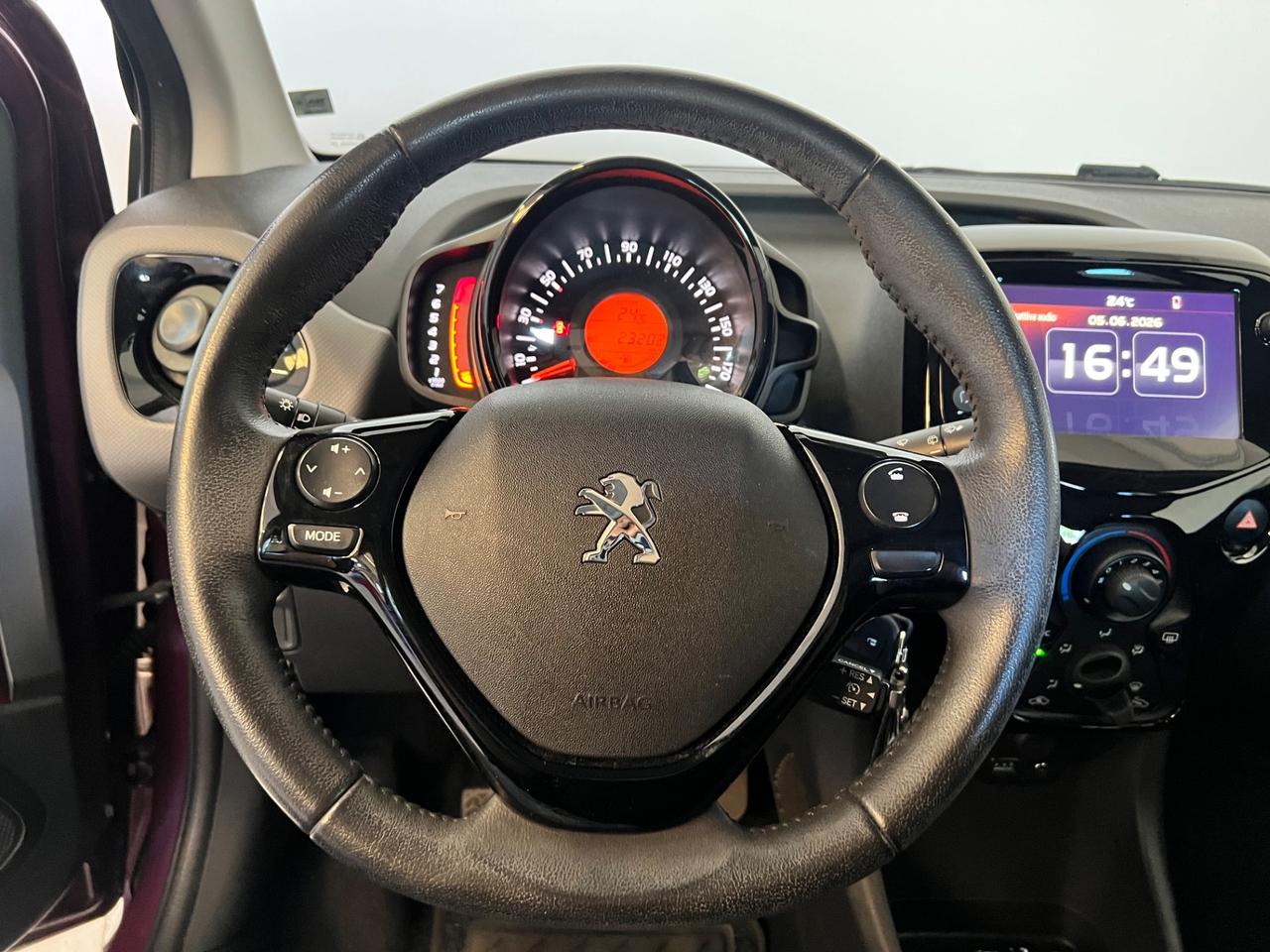 Peugeot 108 VTi 72 5 porte Allure