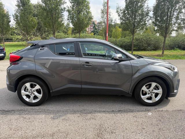 TOYOTA C-HR 1.8 Hybrid E-CVT Active