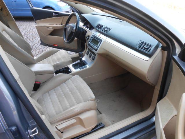 VOLKSWAGEN Passat 2.0 16V TDI 4mot. Var. Highline Export