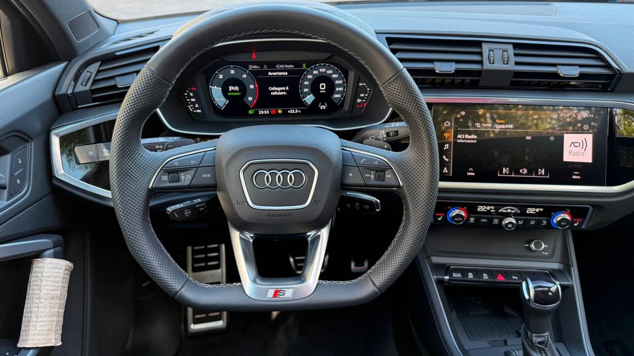 AUDI Q3 SPB 35 TDI IDENTITY BLACK KM0 2023 TETTO APRIBILE