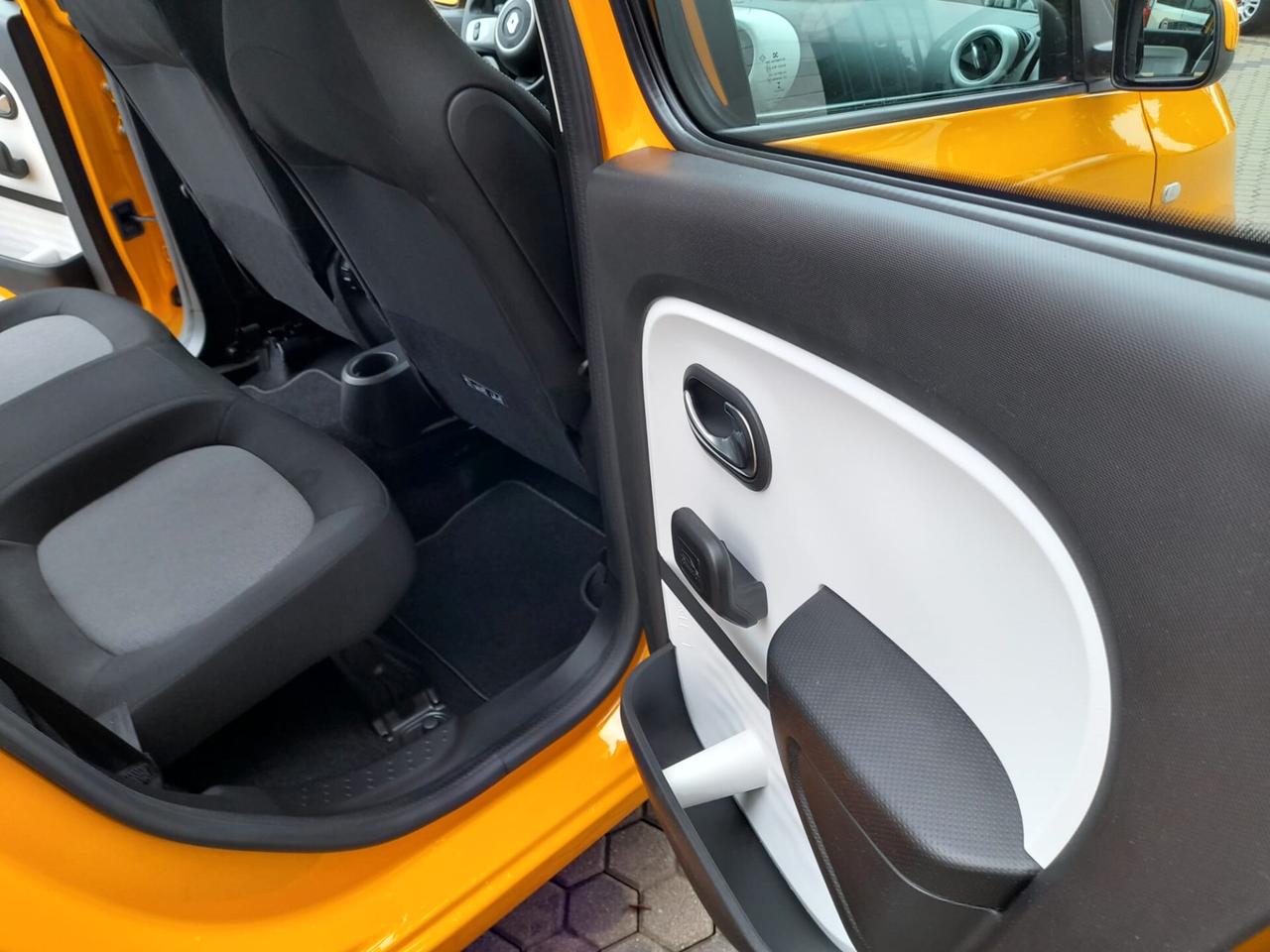 Renault Twingo SCe 65 CV Signature