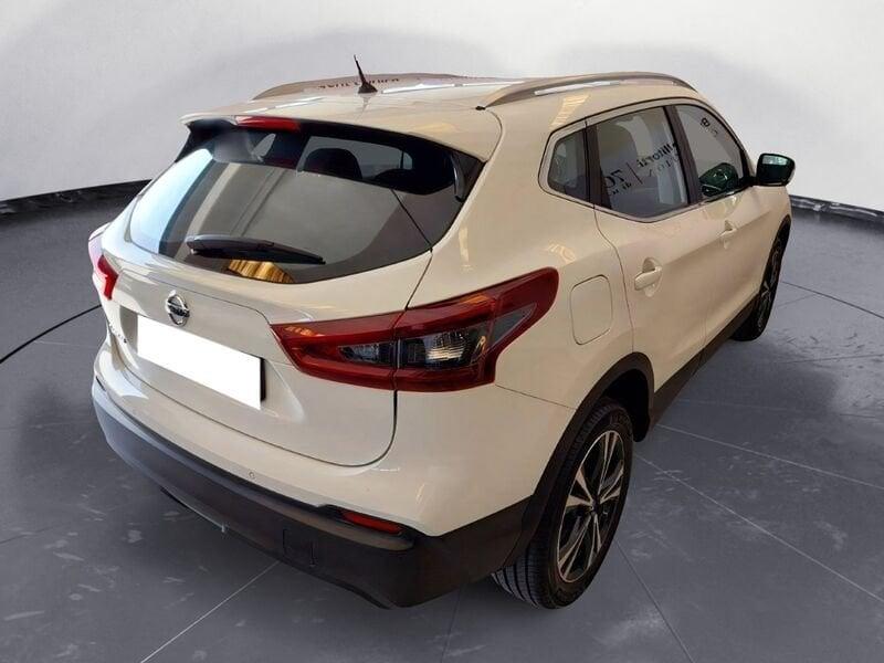 Nissan Qashqai 1.3 dig-t Acenta Premium 140cv